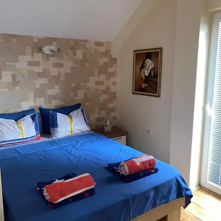 Black Group Apartment